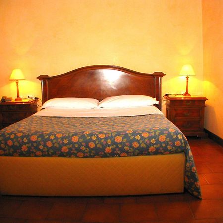 Agriturismo Cassinazza Orsenigo Стая снимка