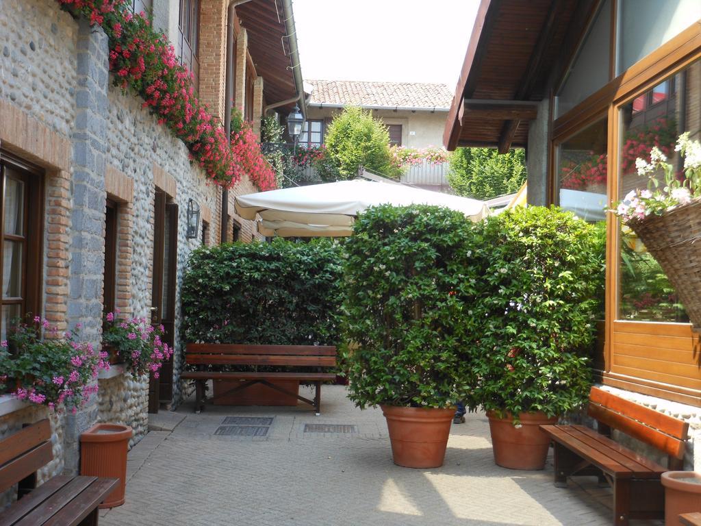Agriturismo Cassinazza Orsenigo Екстериор снимка