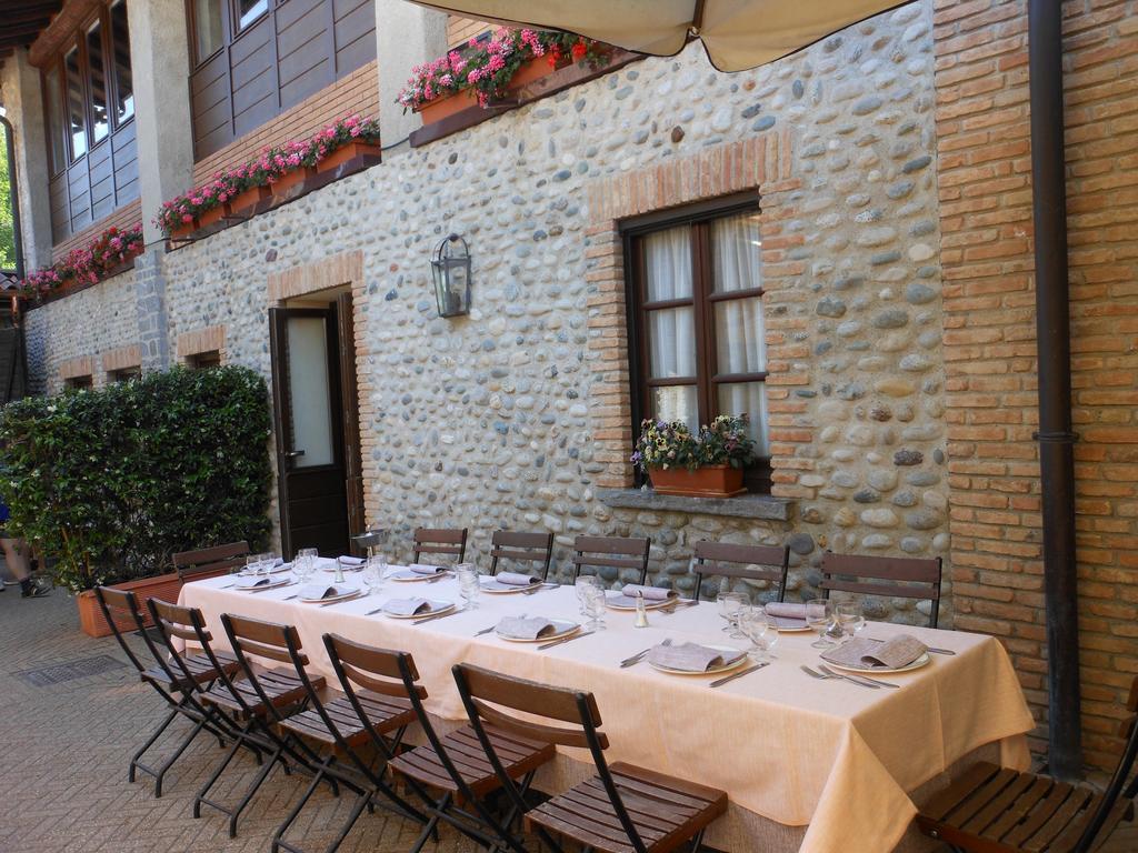 Agriturismo Cassinazza Orsenigo Екстериор снимка