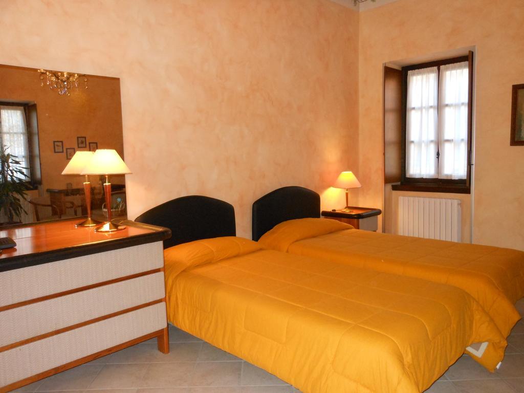 Agriturismo Cassinazza Orsenigo Екстериор снимка
