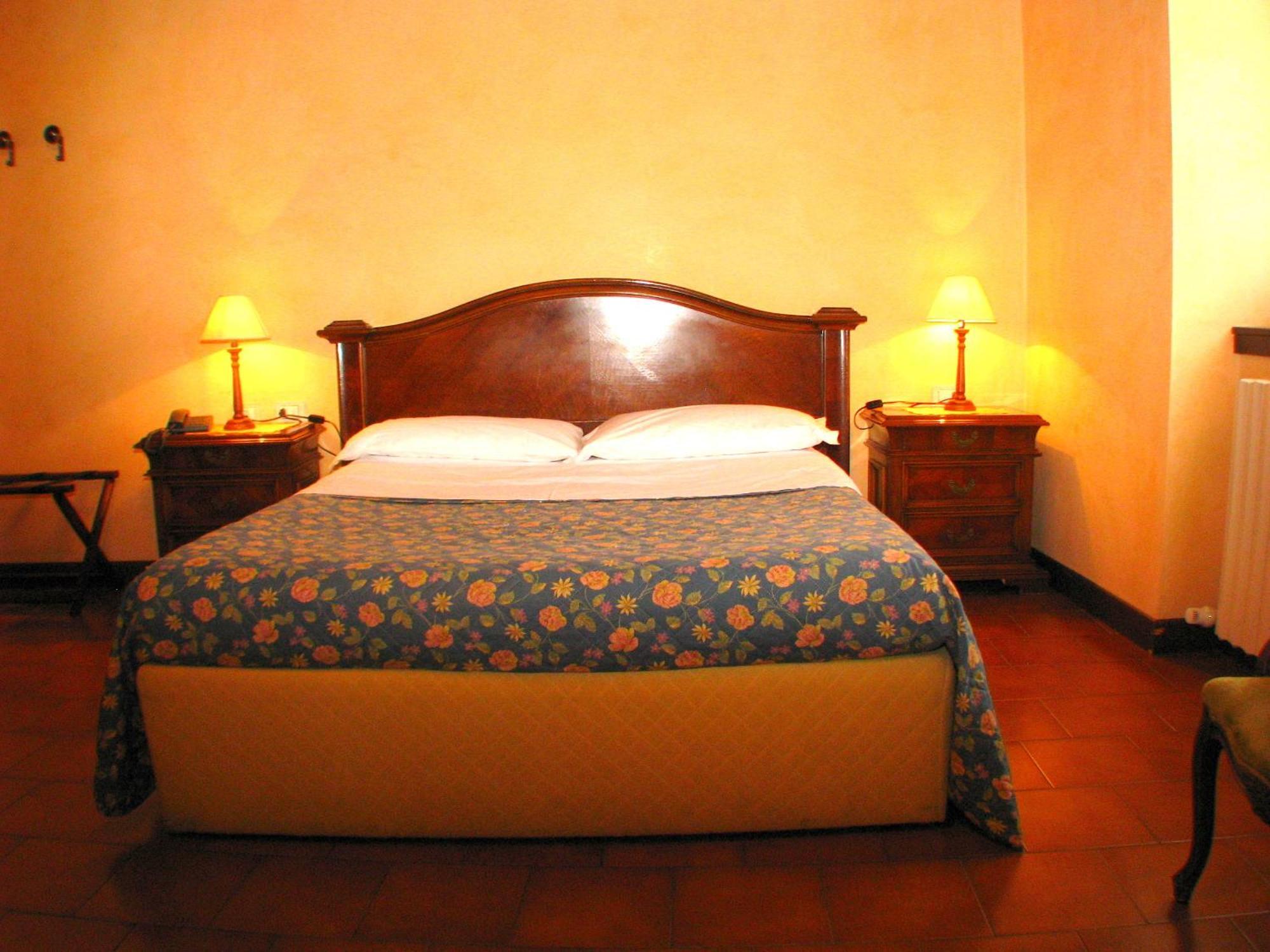 Agriturismo Cassinazza Orsenigo Стая снимка